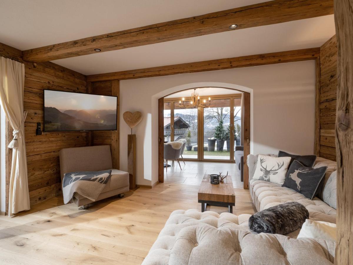 Alpine Lodge Brixen 브릭센임탈 외부 사진