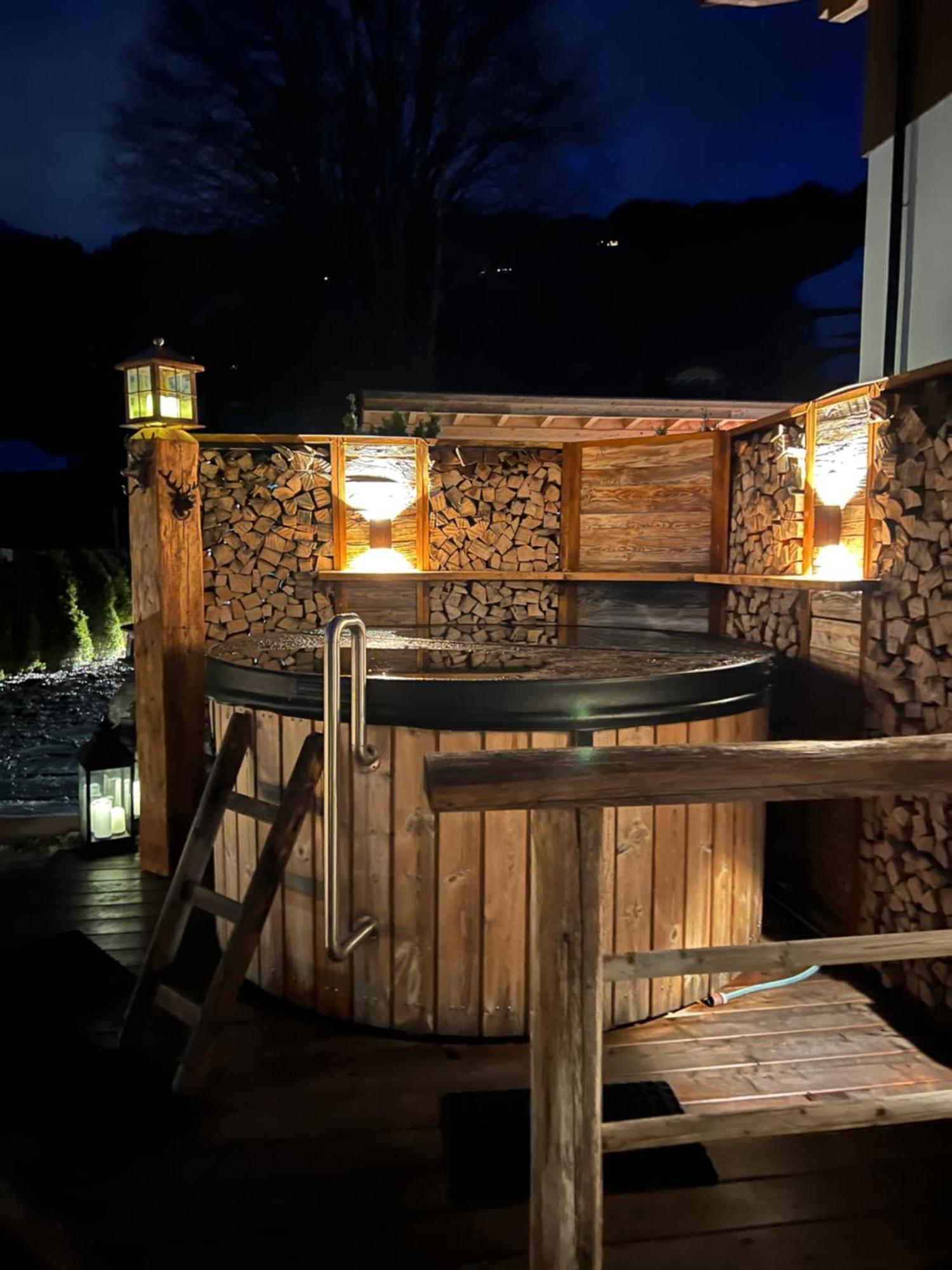 Alpine Lodge Brixen 브릭센임탈 외부 사진