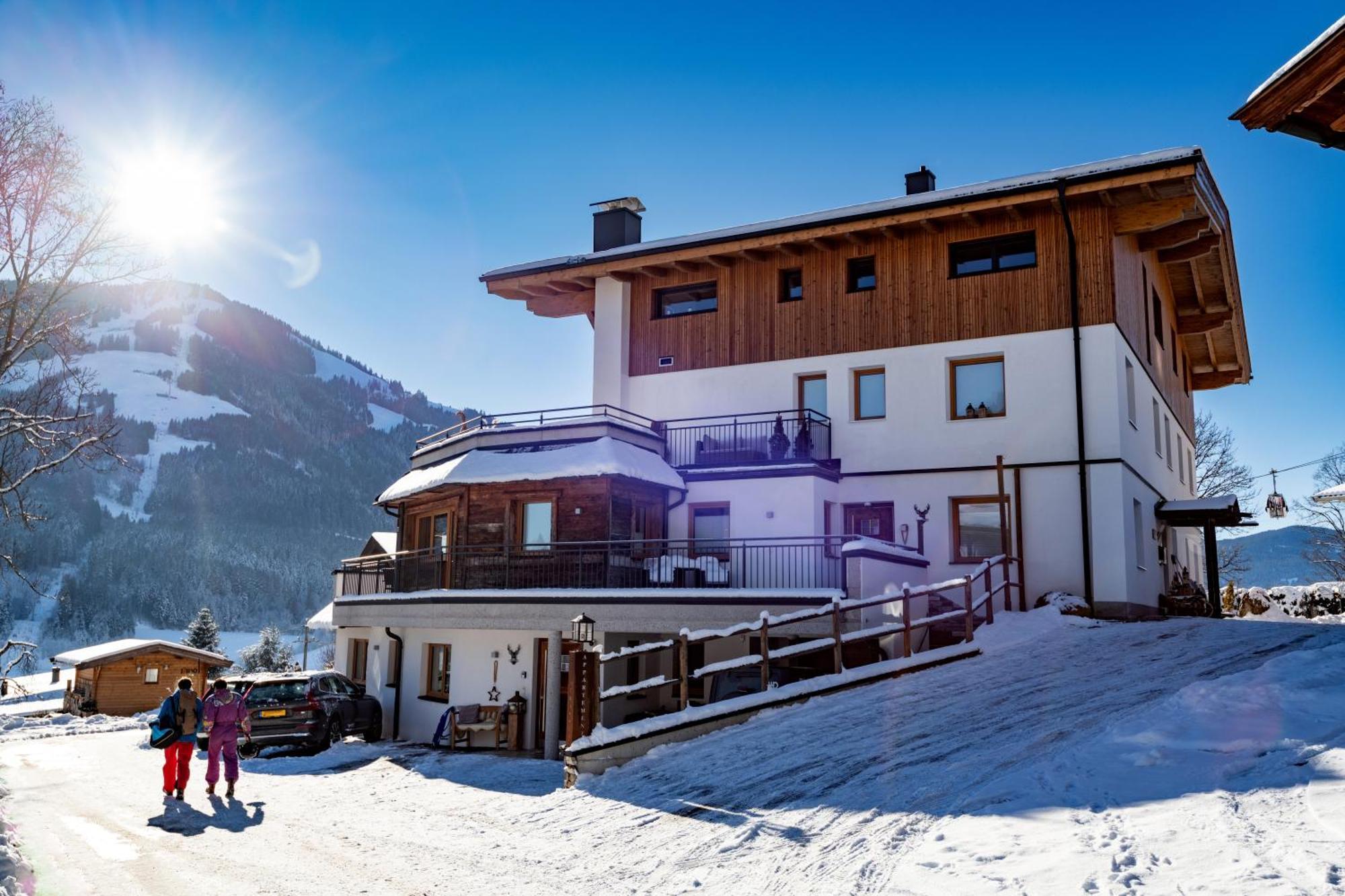 Alpine Lodge Brixen 브릭센임탈 외부 사진