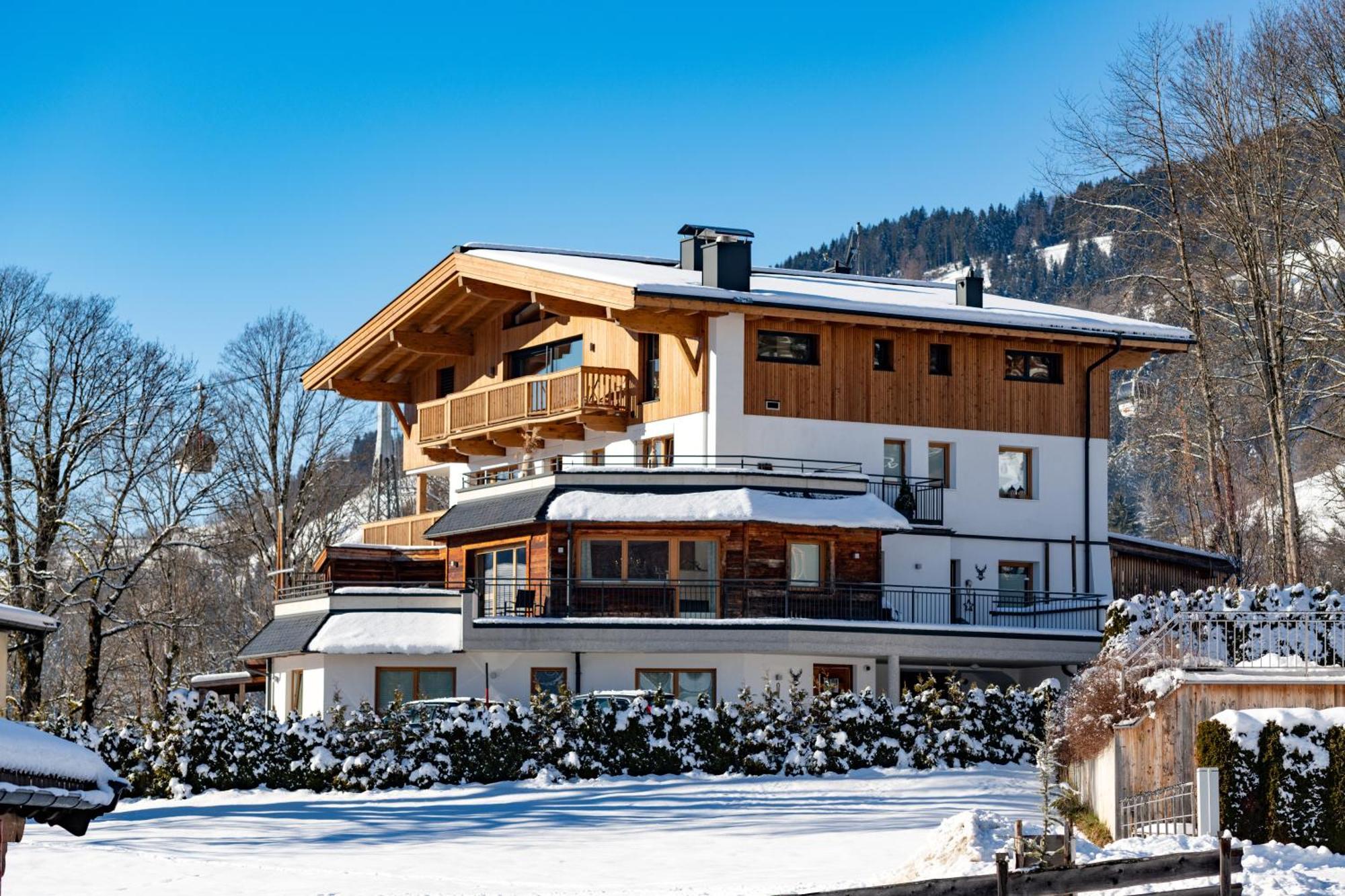 Alpine Lodge Brixen 브릭센임탈 외부 사진