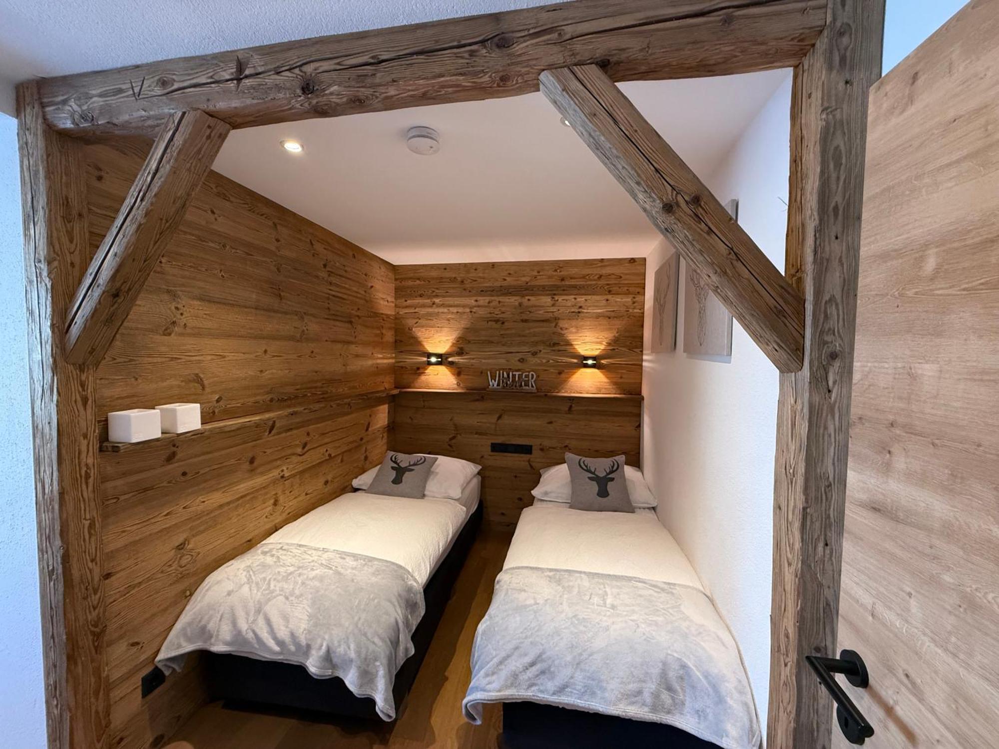 Alpine Lodge Brixen 브릭센임탈 외부 사진